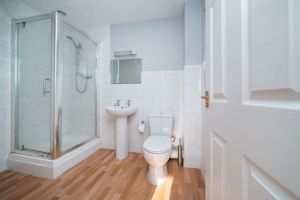 MASTER BEDROOM EN-SUITE- click for photo gallery